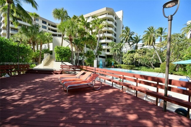 Building Photo - 170 Ocean Ln Dr