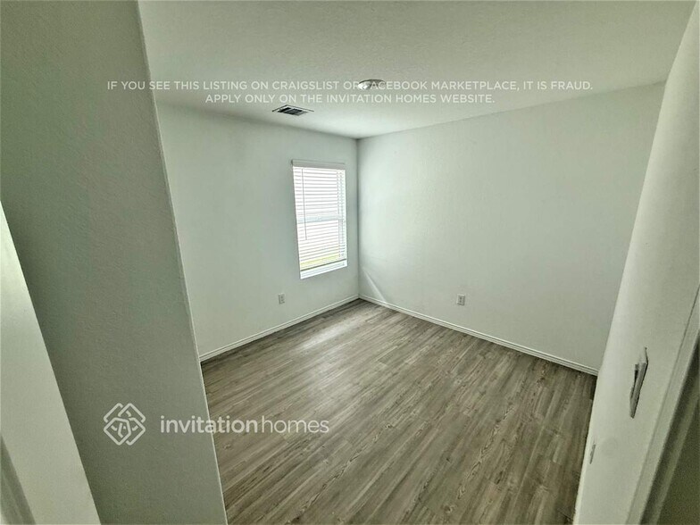 Building Photo - 6635 Scarecrow Wy