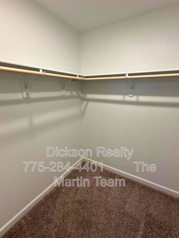 Building Photo - 501 Paradise Vly Rd