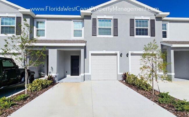 Building Photo - SPACIOUS STAR FARMS 3 BEDROOM/2.5 BATH TOWNHOME PRE-LEASING FOR APRIL 2026!