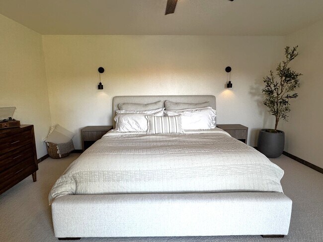Building Photo - COMING SOON!! GORGEOUS 2 Bed 2 Bath Home in BERMUDA DUNES!