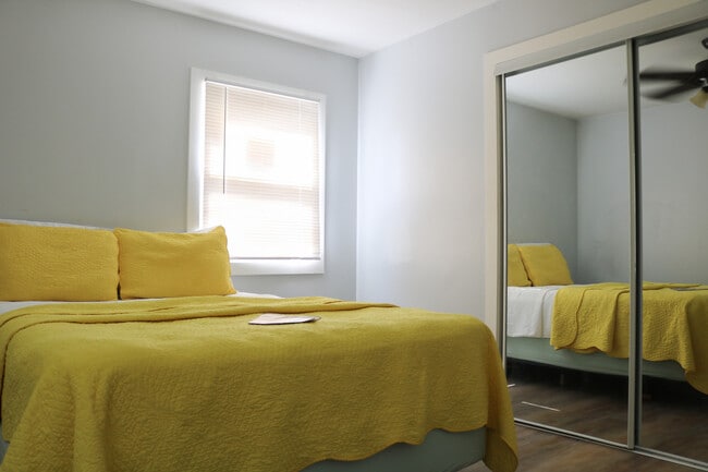 Building Photo - 22407 Strassburg Ave