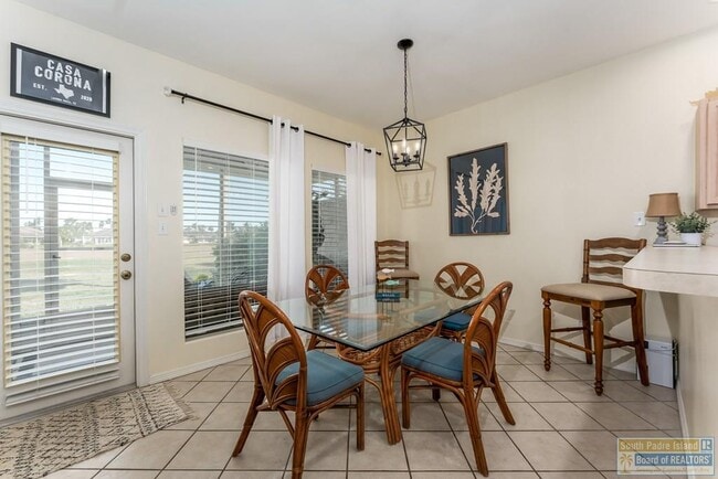 Building Photo - 29 Torrey Pines Dr