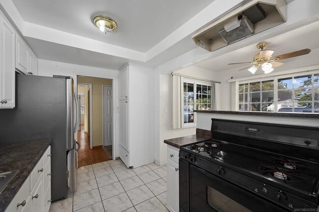 Building Photo - Chula Vista