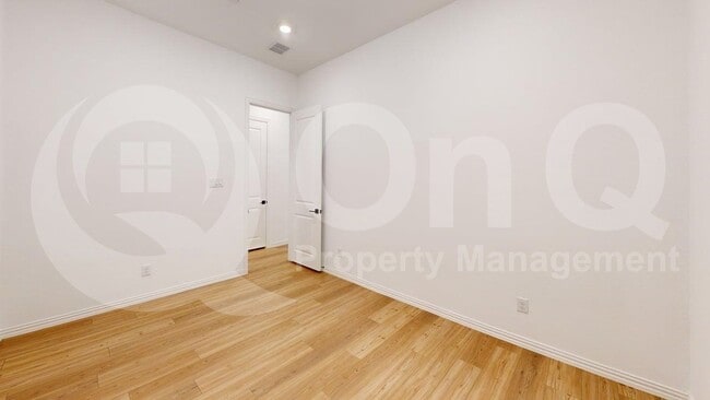 Building Photo - 2226 Adena Spgs Dr