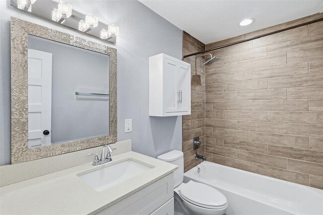 Building Photo - 6002 Tracy Lynn Ln