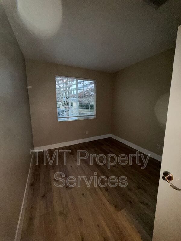 Building Photo - 3424 Babson Dr