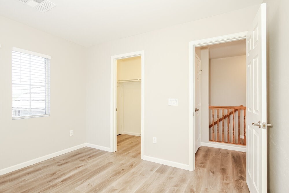 Building Photo - 34929 N 30th Dr