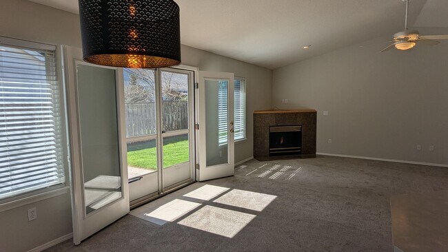 Building Photo - 8419/8421 NE 56th Street