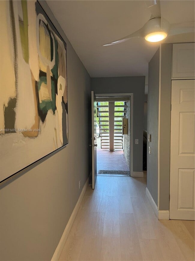 Building Photo - 5270 NE 6th Ave