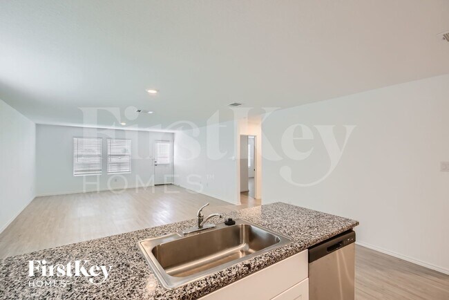 Building Photo - 3921 Far Horizon