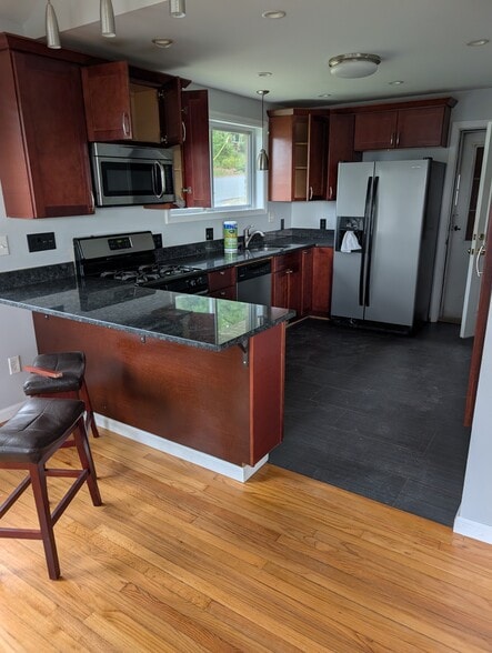 Kitchen - 64 Pollock Rd