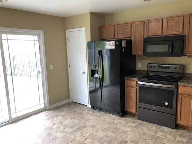 Building Photo - 40 Old Mill Rd