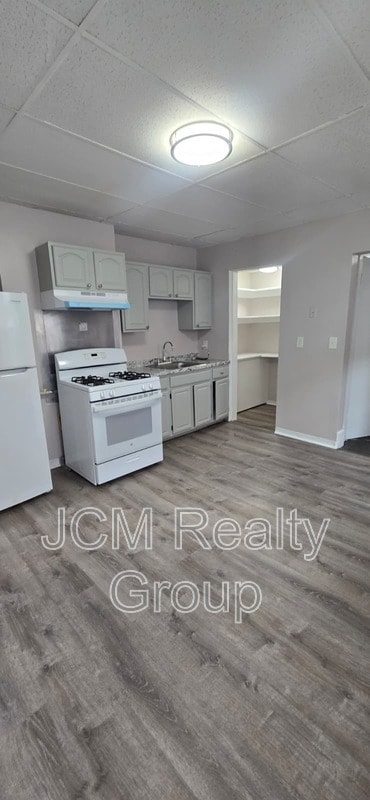 52- 54 Blue Hill Ave - 52- 54  Blue Hill Ave