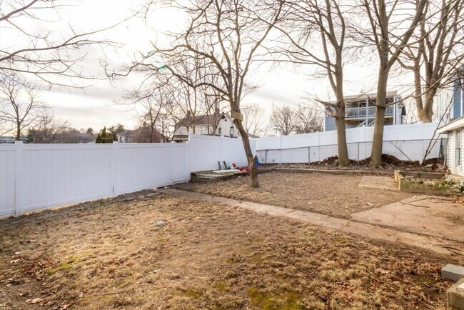 Building Photo - 82 Glendower Rd