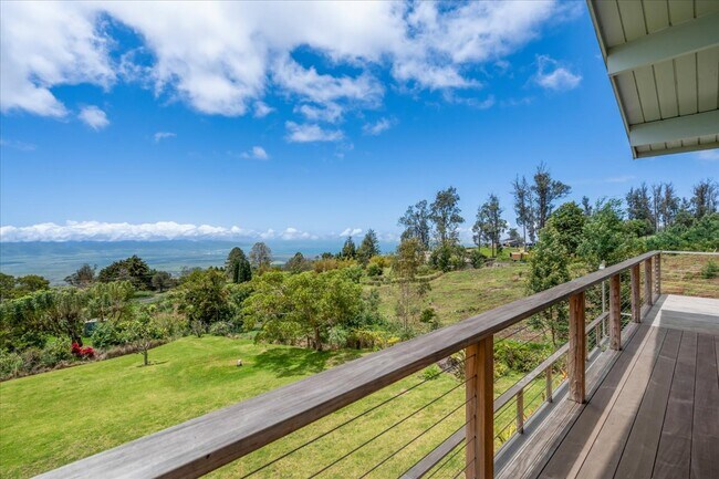 Building Photo - 18-505 Haleakala Hwy
