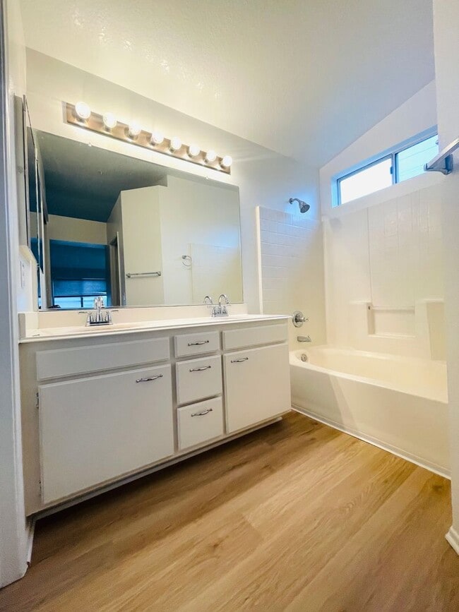 Building Photo - Heart of Ventura Living: Elegant Two-Story 4-Bedroom, 3-Bathroom Home