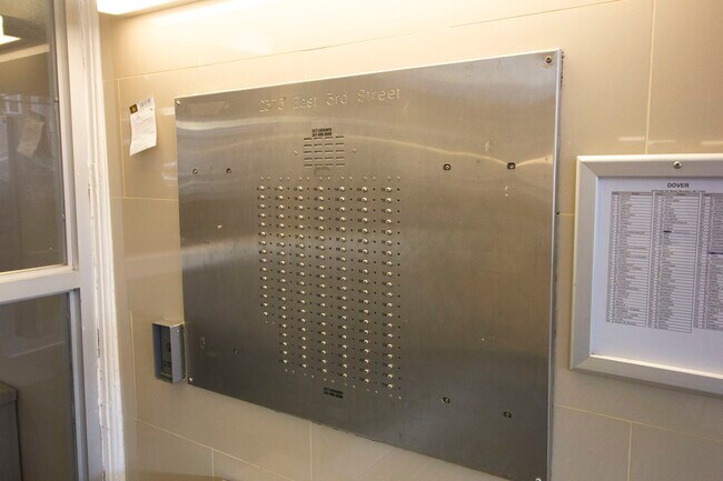 Building Photo - 2375 E 3rd St