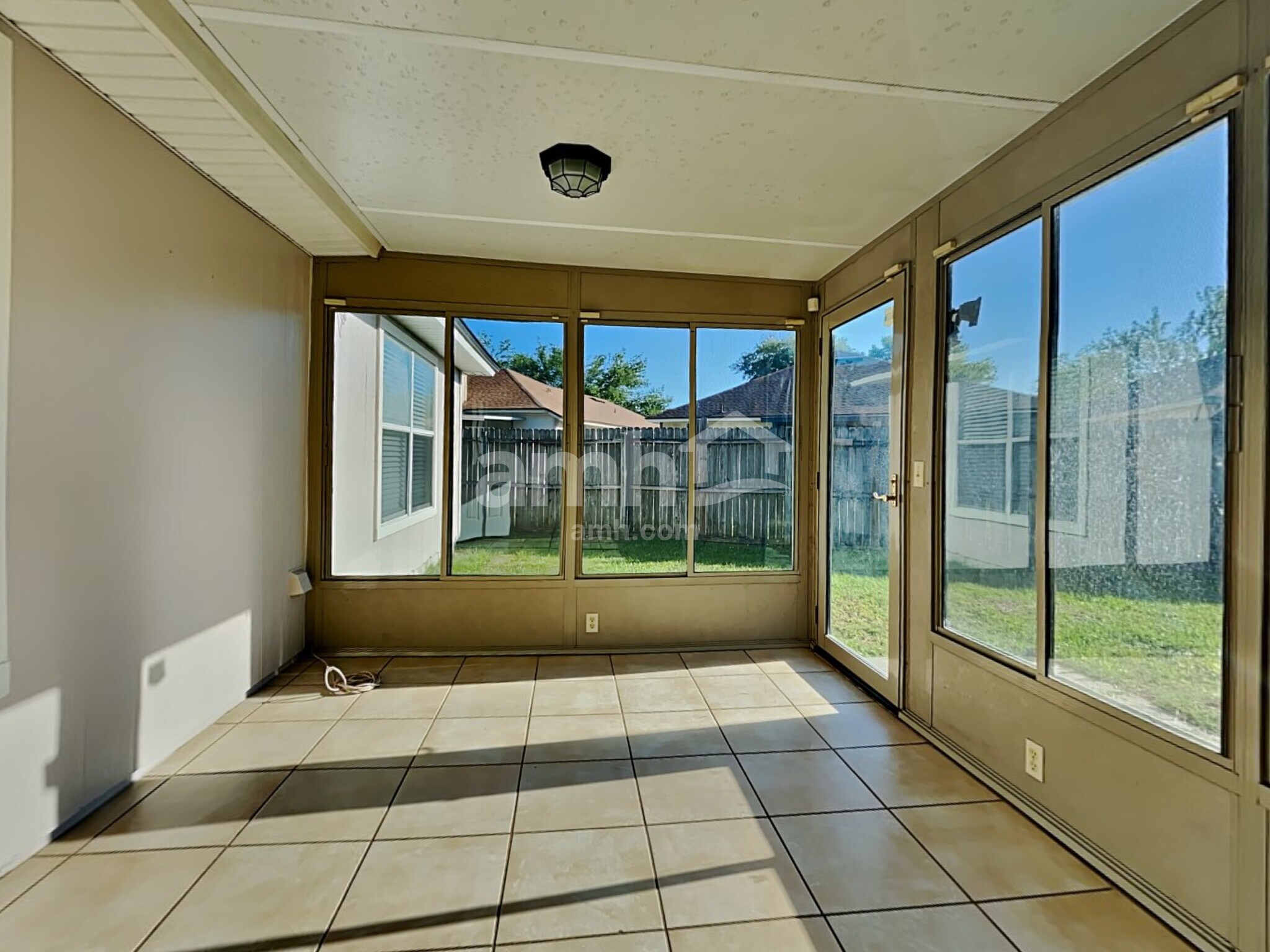 Building Photo - 4523 Deer Valley Dr