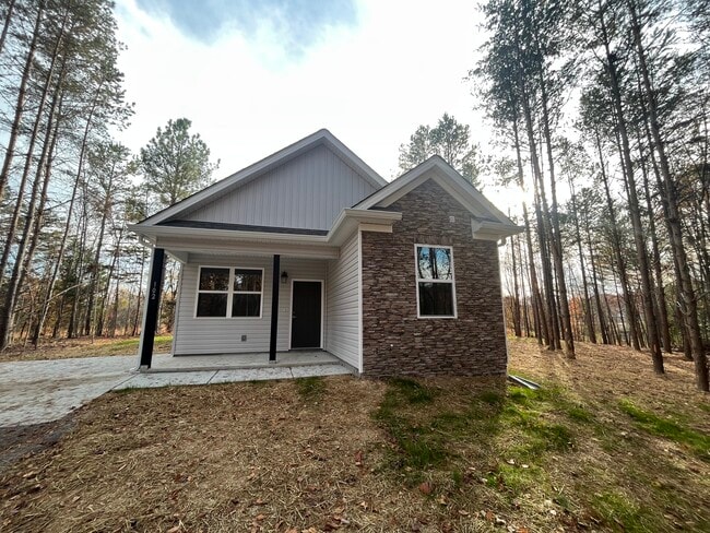 Building Photo - 102 Hogan Rd