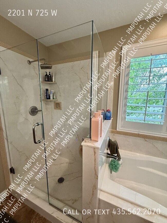 Building Photo - 2201 N 725 W