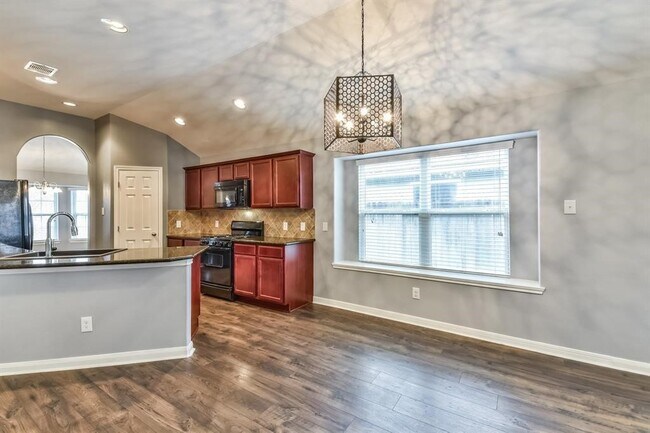 Building Photo - 10810 Barker View Dr