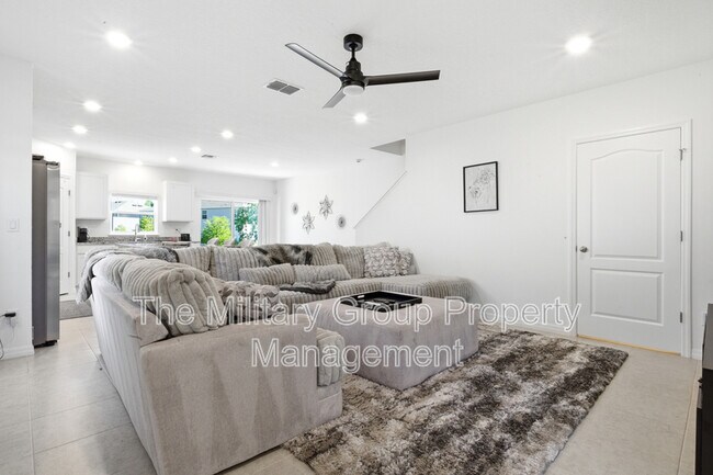 Building Photo - 3346 Penny Cove Ln