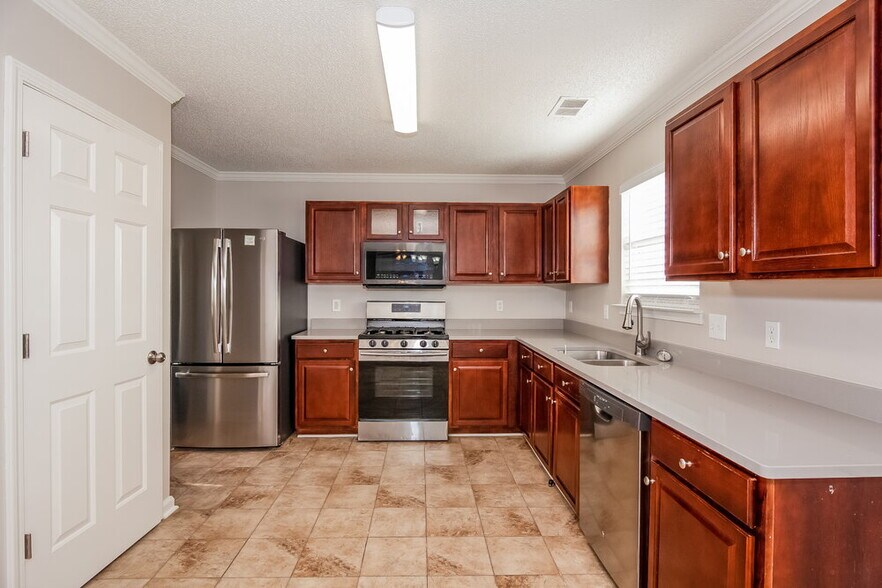 Building Photo - 6021 Pennycross Ln