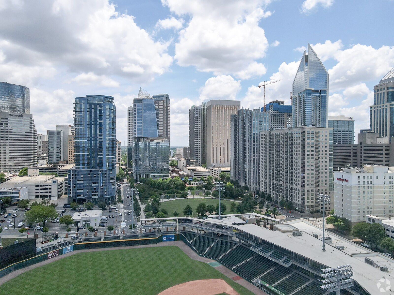 The Reed 401 S Graham St Charlotte NC 28202 Apartment Finder