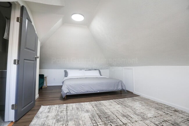 Building Photo - 3004 Marcy St