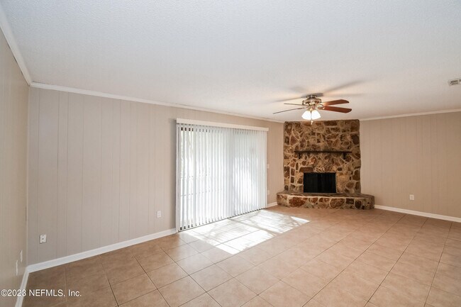 Building Photo - 8366 Grampell Dr