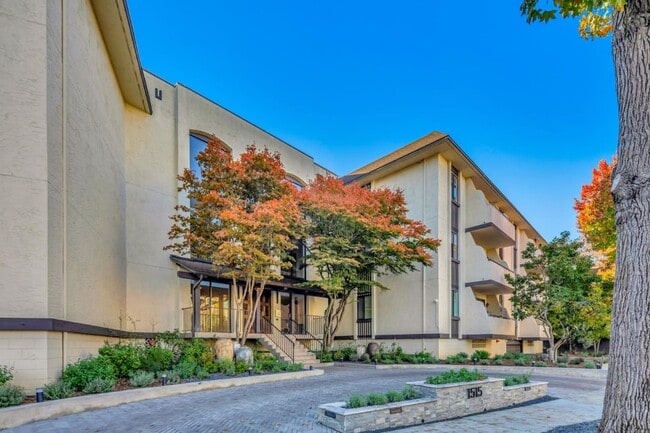 Building Photo - 1515 Floribunda Ave