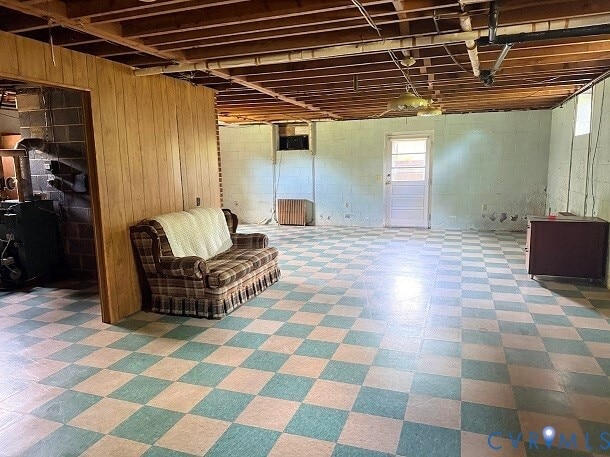 Building Photo - 19410 Oakwood Ln