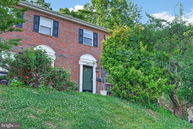 Building Photo - 9333 Pan Ridge Rd