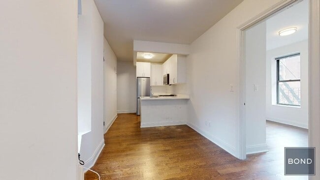Building Photo - 151 Mott St
