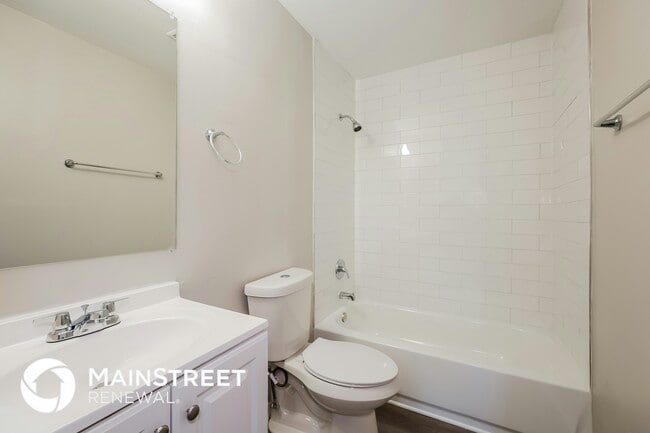 Building Photo - 2814 72nd St W