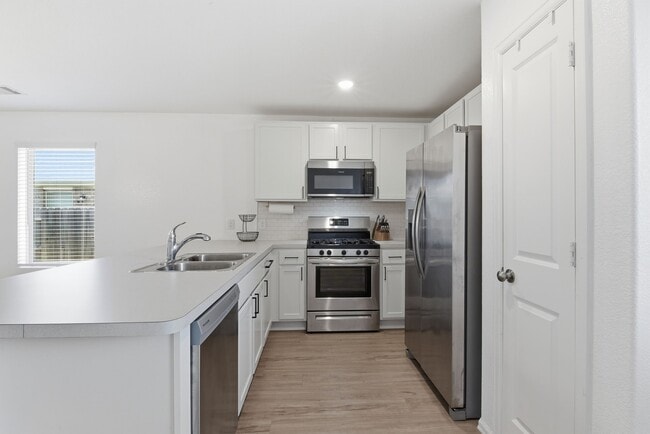 Building Photo - 14427 Woodcott Warren Wy