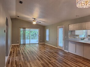 Building Photo - 3BR 2BA plus 2 Car Garage Florida Shores