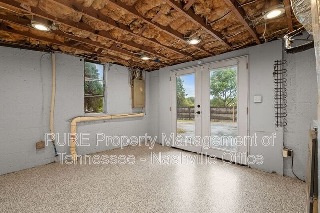 Building Photo - 2501 Carter Ave