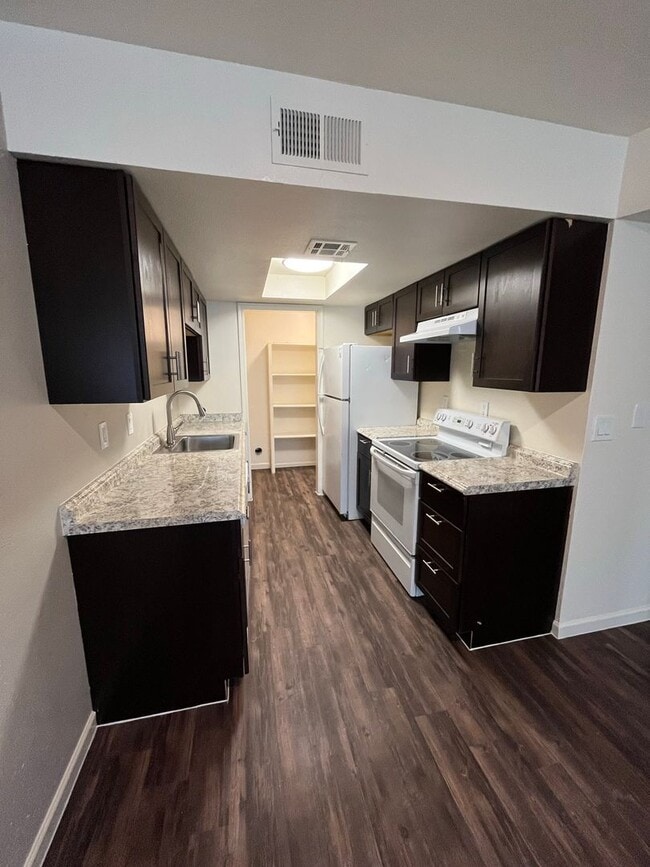 Interior Photo - The Davenport