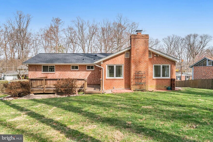 Building Photo - 8651 Cromwell Dr