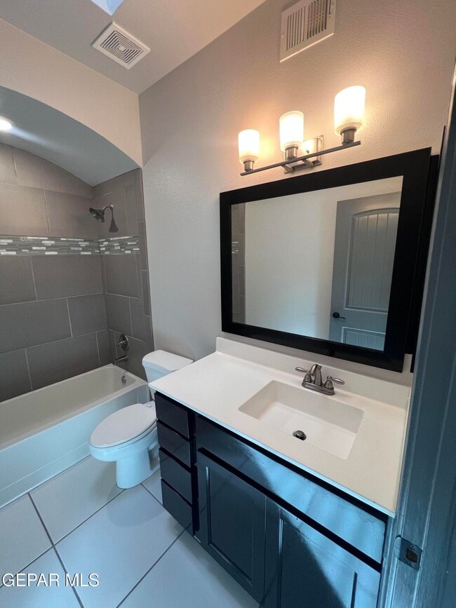 Building Photo - 807 HC Gilbert Minjares Dr