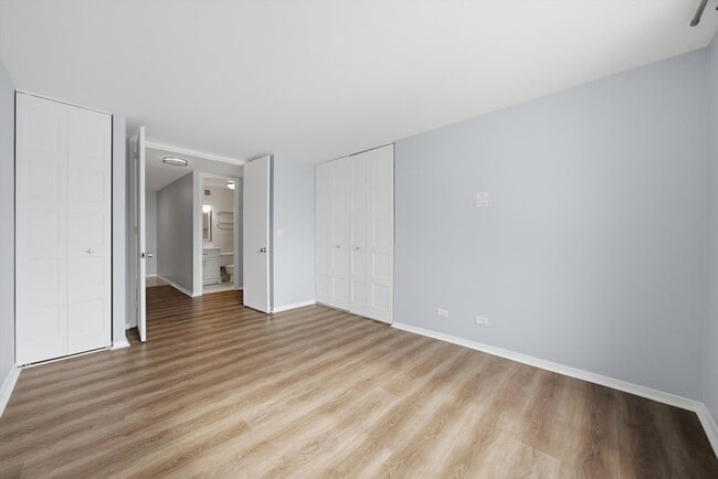 Building Photo - 4000 Triumvera Dr