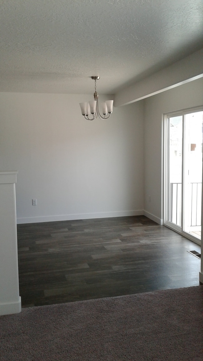 Building Photo - 444 S Fox Chase Ln