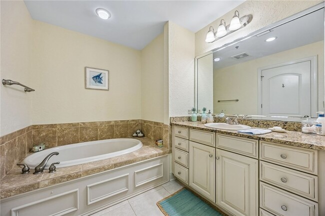 Building Photo - 150 Salt Air Dr