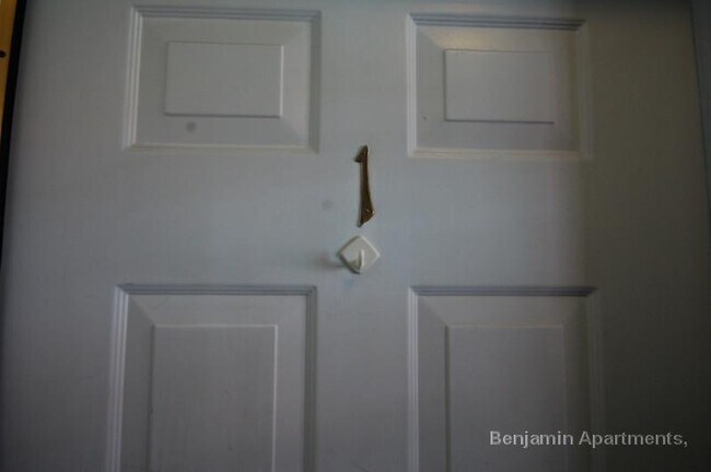 Building Photo - 58 Mansfield St