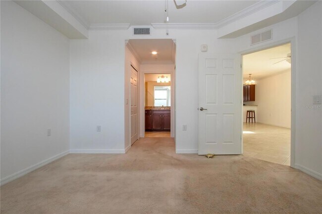Building Photo - 16804 Vardon Ter
