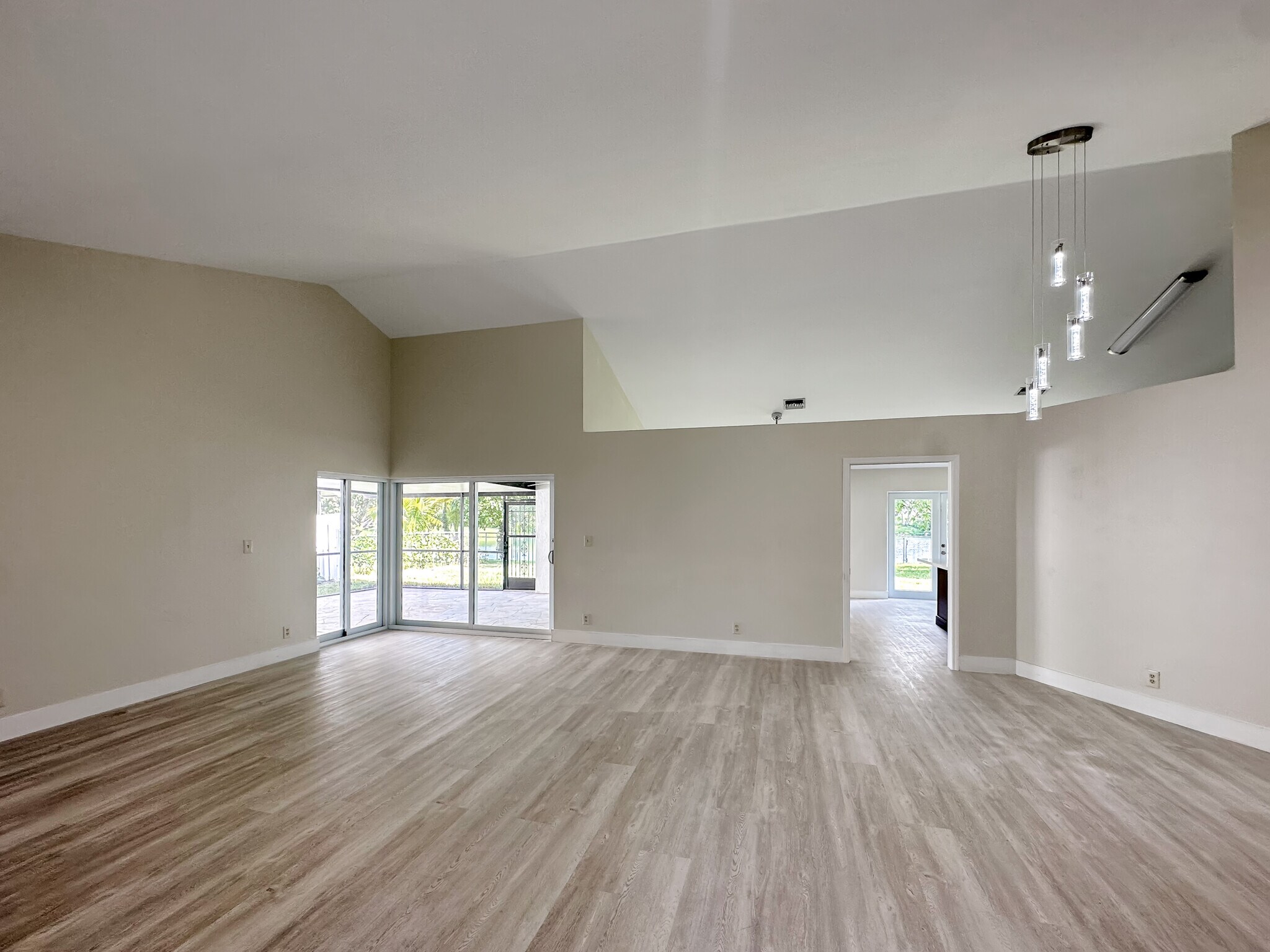 Building Photo - 7360 NW 54th St