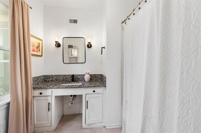 Building Photo - 3417 Westcliff Rd S