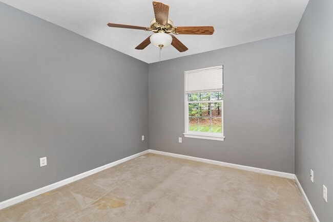 Building Photo - 129 Buckley Dr